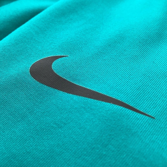 SALE π Nike Pro dri fit Half Zip - Picture 7 of 7